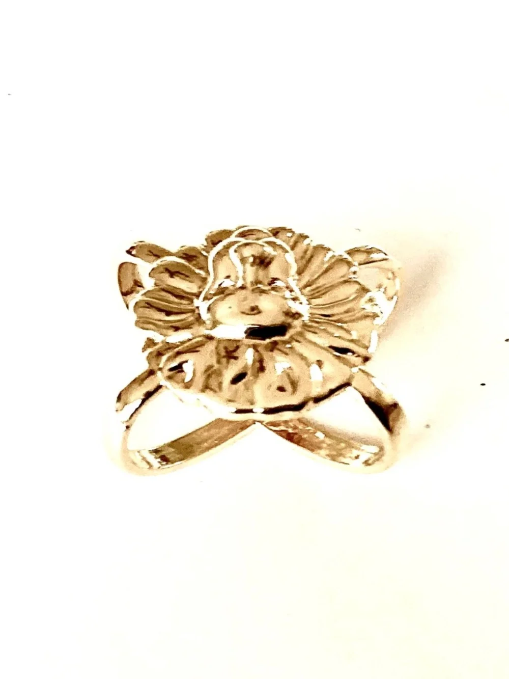 Lilly Pulitzer Lion Scarf Slider Ring.  Gold Tone Metal.  NWT